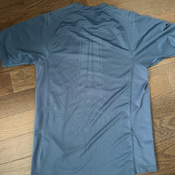 Umbro Aurora Soccer Jersey - Picture 4 of 4